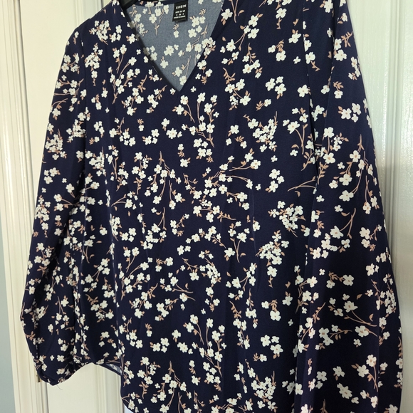 SHEIN Tops - SHEIN Navy Floral V-Neck Blouse